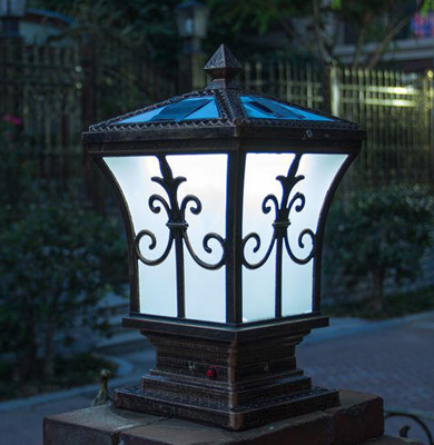 人民路街道柱头灯