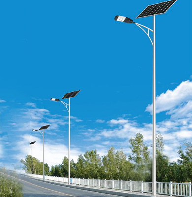 1742828123952659.jpg 人民路街道太阳能路灯.jpg