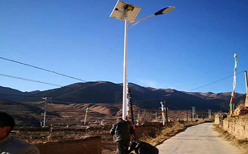 人民路街道智慧路灯安装必备设计要素：打造高效智能的城市照明系统