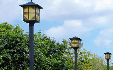 太阳能人民路街道庭院灯怎么选亮度与续航更耐用 太阳能人民路街道庭院灯怎么选亮度与续航更耐用